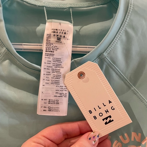 Blue Billabong rashguard - Picture 3 of 6